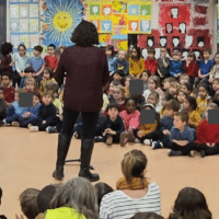 Enfants de l'école maternelle Viala et de la crèche des Montchatons réunis pour un temps de chorale à Lyon
