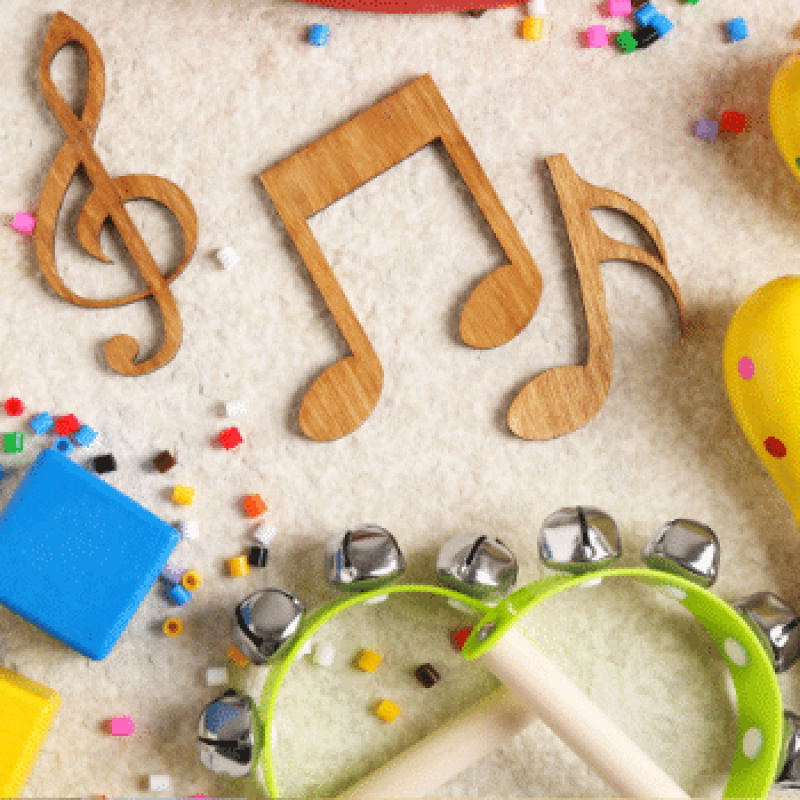 Sourires et maracas : l&rsquo;éveil musical à la crèche de Montchat Botté