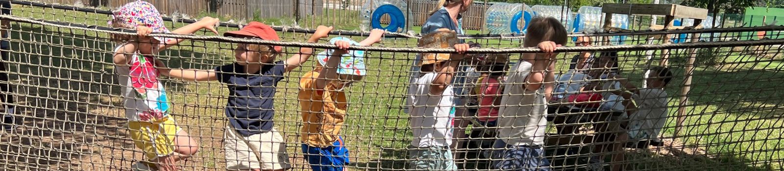 Les enfants des crèches des Montchatons en ballade cet été dans les parcs lyonnais