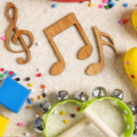 Sourires et maracas : l&rsquo;éveil musical à la crèche de Montchat Botté